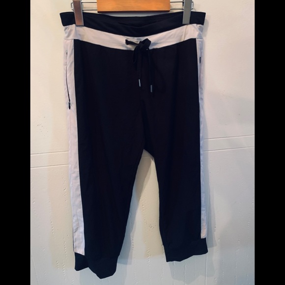 Capri joggers pants - Picture 1 of 4